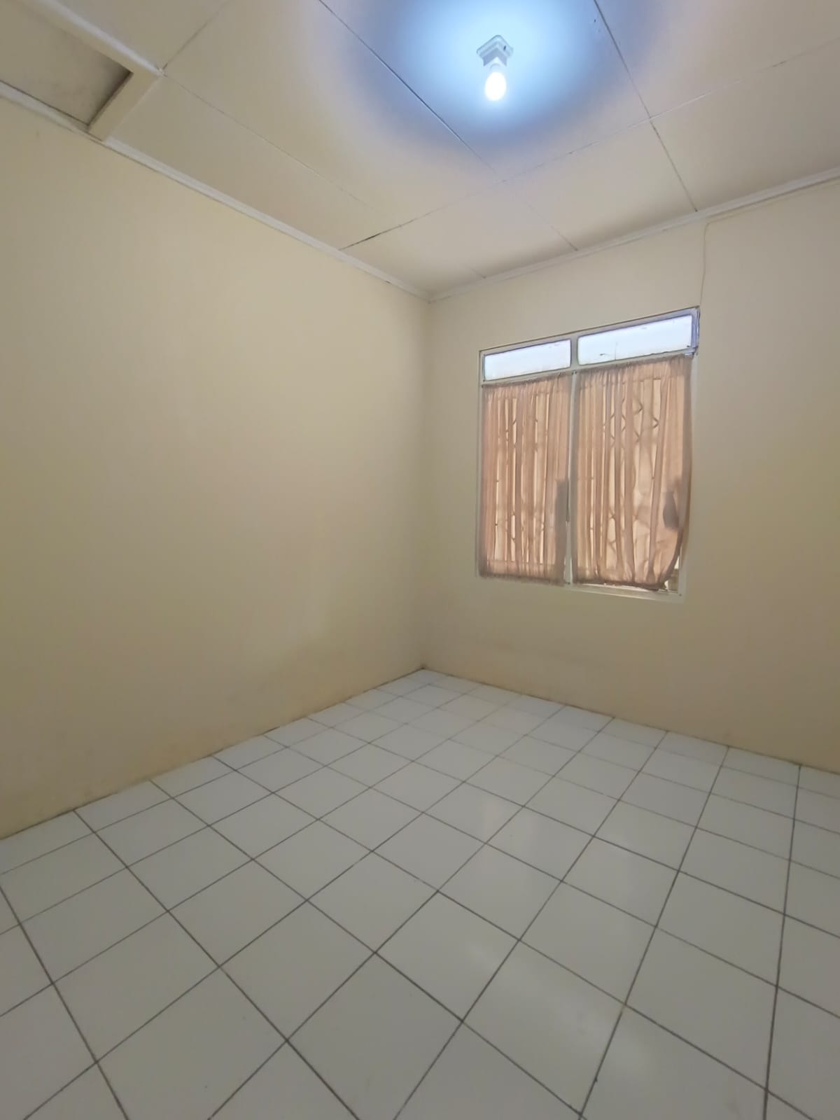 Rumah Dijual di Cluster Taman Simpruk Lippo Cikarang